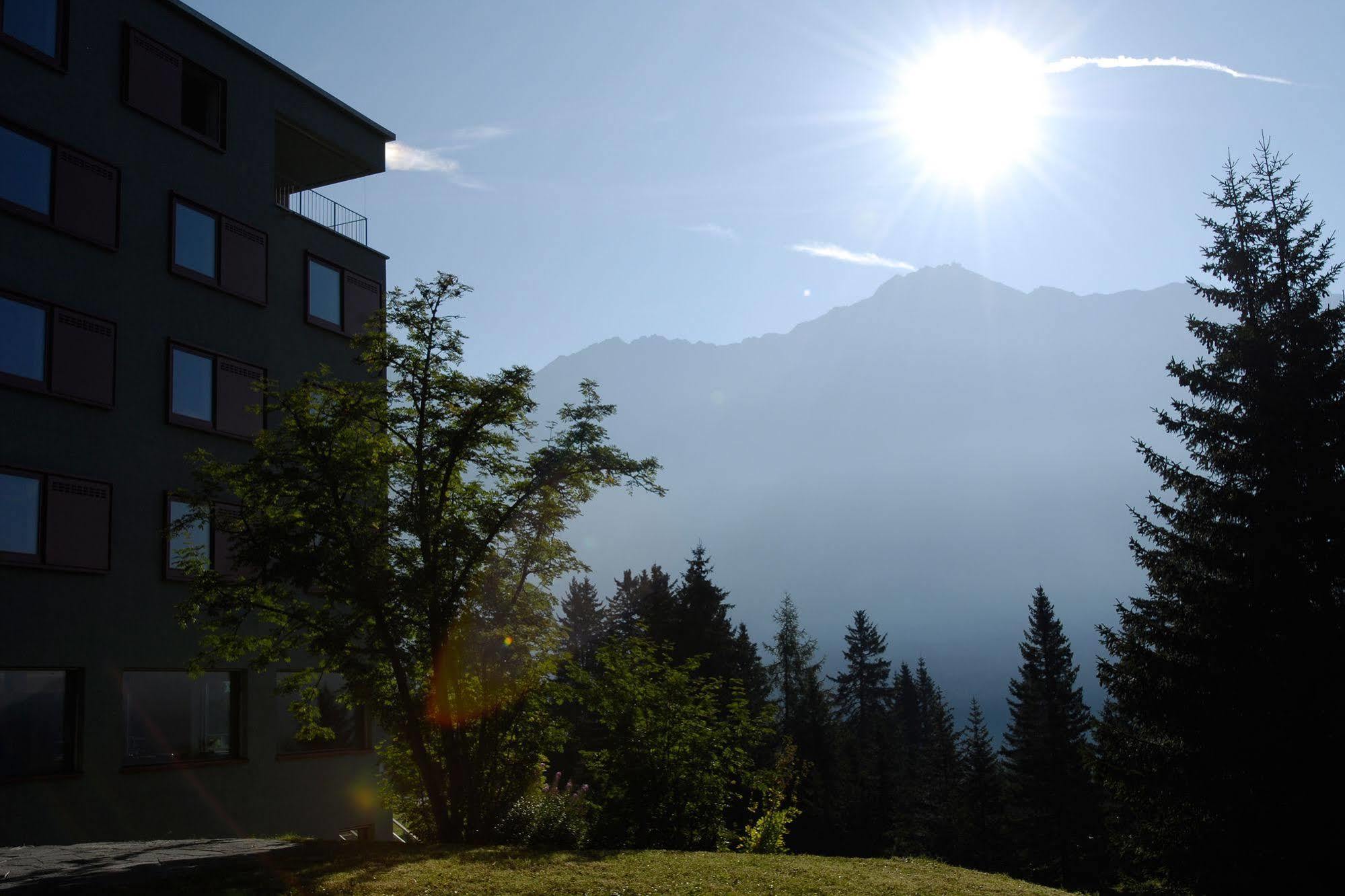 Valbella-Lenzerheide Youth Hostel מראה חיצוני תמונה